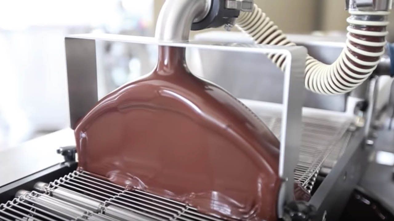 Advantages of Using Chocolate Making Machines